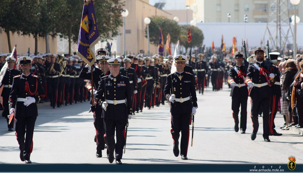 Parada Militar en el Tercio Armada San Fernando